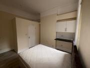 Large Studio with Private Garden. Highgate/Archway