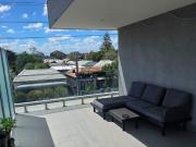 Large, Stylish Penthouse Apartment, with Stunning City View!