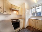 Large Three Bedroom Flat Close To UCL