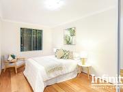 LARGE TWO BEDROOM APARTMENT NEAR SYDNEY PARK