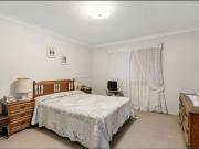 Large unit, Solar, Multipurpose rooms