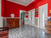 Largo Ciaia 13 37 6 vani 180mq