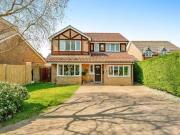 Larkfield Court, Smallfield, Horley