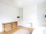Larkhall Rise, London 1 bed apartment to rent £2,000 pcm...
