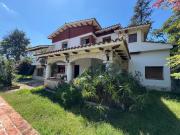 Larrea 153 Casona De Época Con Pileta 2900m2 Río Ceballos