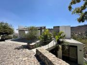 LAS CAÑADAS CASA EN VENTA CON ALBERCA Y ESPECTACULAR VISTA