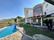 LAS CAÑADAS CASA EN VENTA CON HERMOSA VISTA A 3 MIN DEL...