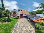LAS CAÑADAS CASA EN VENTA CON PROYECTO ÚNICO Y HERMOSO...