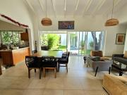 LAS CAÑADAS CASA EN VENTA SEMINUEVA DE UNA SOLA PLANTA