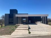 Las Cañitas Barrio Privado Casa