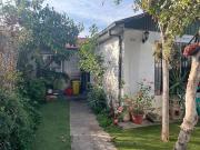 Las Condes, casa 4 D. 2 B, jardín, estacionamiento