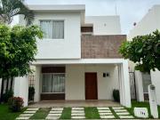 Las Moras: Casa Modelo Madre Perla de 3 recamaras con...