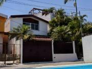 Las palmas, céntrica casa en condominio con alberca