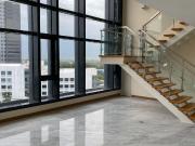 Last 4 Bedroom Penthouse with Roof Terrance For Sale in...