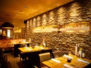 Lausanne: Restaurant mit Terrasse mit 180 Sitzplätzen zu...