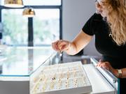 Lausanne: Schmuck und Werkstatt im 1. Stock zu verkaufen