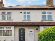 Lavender Grove, Mitcham, 3 Bedroom Maisonette