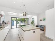 Lavengro Road, London, 4 Bedroom End
