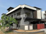 Lavish Corner! 8 Marla Double Storey Brand New House!...