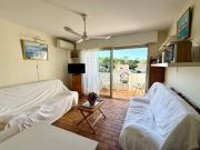 Le Brusc Charmant studio au coeur du village