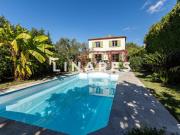 LE CLOS DE LA TREILLE Villa T6 de 156m² Garage de 45m² Pis