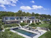 Le luxe sur la plage de Pampelonne.