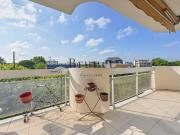 LE PARC SAINT MAUR IMMEUBLE PIERRE DE TAILLE EN ETAGE