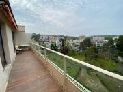 Le Pecq 5 pièces de 100 m2, Vue dégagée de la terrasse...