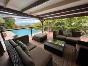 Le ROBERT 97231, Belle villa F4 avec piscine est vue mer