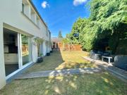 Le Vésinet Maison familiale avec studio indépendant à 10... Le Vésinet Maison familiale avec studio indépendant à 10...