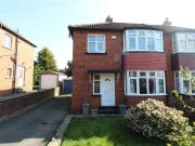 Lea Farm Crescent, Leeds LS5, 3 bed semi detached house...