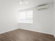 Leafy Outlook Secure Apartment