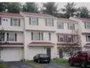 Lease Spacious 2+1.50. Approx 1,250 sf of Living Space....
