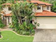 Leasing Bahrs Scrub House: 5 Bed, A/C, Balcony, Pets...