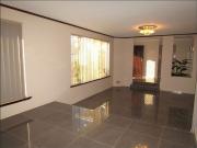 Leasing Bayswater House: 3BR, Remote Garage, Fenced, Air...