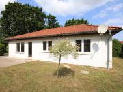 Leben auf einer Ebene stilvoller Bungalow mit...