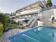 Leben mit Pool, grosser Terrasse und Limmatblick