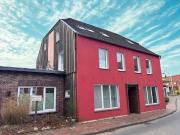 Leben, vermieten, ankommen – vielseitiges Haus mit Platz...
