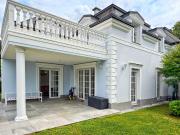 Leben wie im Resort: Villa in Fontana mit 6 Zimmern,...