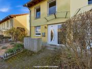 LEBENSRAUM: Reihenendhaus mit Garten in Karlsruhe...