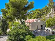 L'ÉCRIN DES LUMIÈRES Villa T7 de 240m² Dépendance...