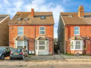 Lee Street, Horley