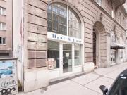 leerstehendes Geschäftslokal | große Auslage | direkt an...