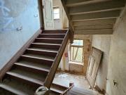 Leerstehendes Gründerzeit MFH mit Ausbaureserve –...