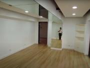 Legazpi Village, Penthouse unit 75 sqm for rent P...
