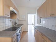 Leicht renovierungsbedürftige 2 Zimmer Wohnung im...