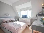 Leigh Road, Leigh On Sea 2 bed flat to rent £1,200 pcm...