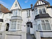 Leighton Avenue, Leigh On Sea SS9, 5 bed terraced house...