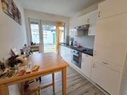 * * LEISTBARER TERRASSEN HIT mit GARTEN. MODERNE KÜCHE....