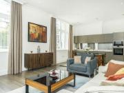 Leman Street, Aldgate, E1